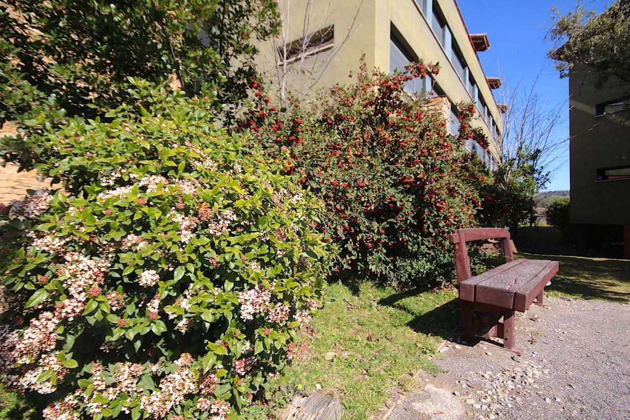 Romantic Loft Apartment Salas de Pallas